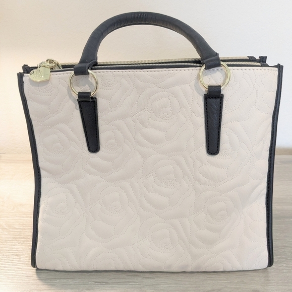 Betsey Johnson White Rose Quilted Faux Leather 3 Compartment Shoulder Tote Bag - Picture 3 of 14